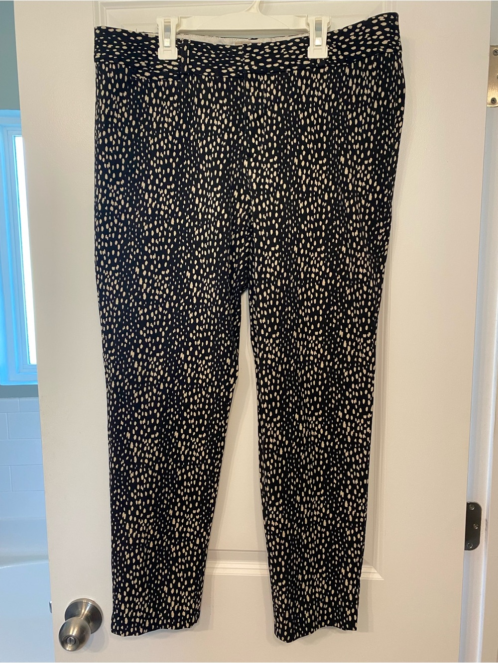 Banana Republic Women’s Black Pants with beige Animal Print Size 12